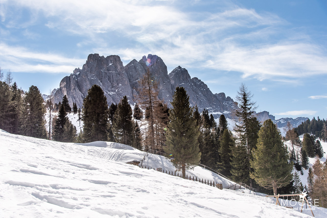 Kaserillalm Winterwanderung Rodeln Villnößtal Südtirol
