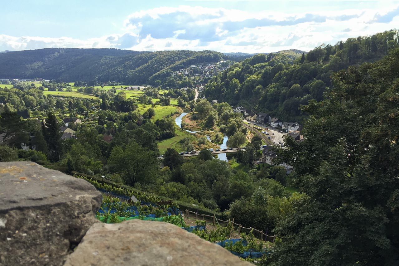 Aussicht von Schloss Arnsberg in das Ruhrtal